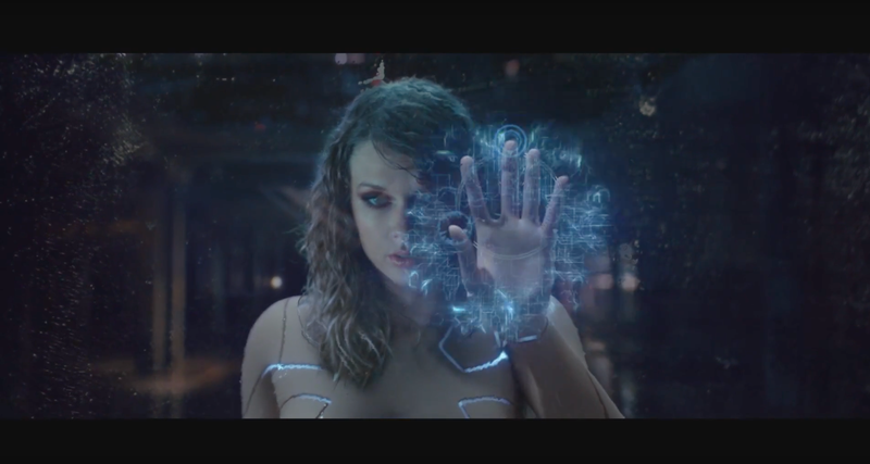 Illustration for article titled Taylor Swift Interacts With Taylor Swift Again in Another Taylor Swift Music Video